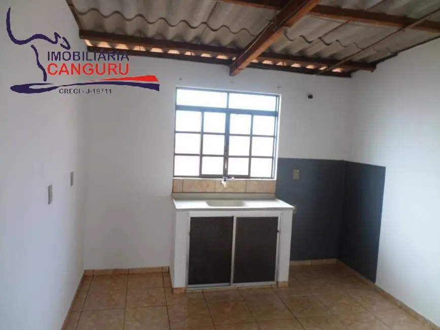 Foto 9 de Casa com 2 quartos à venda, 184m2 em Piraju - SP