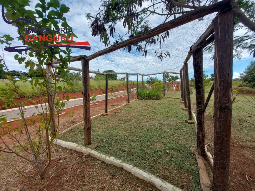 Foto 9 de Terreno / Lote à venda, 2144m2 em Sarutaia - SP