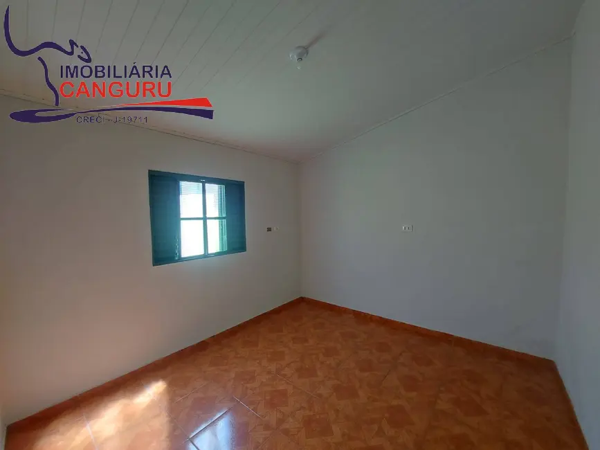 Foto 6 de Casa com 2 quartos para alugar em Piraju - SP