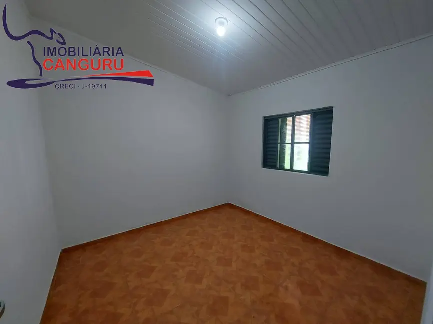 Foto 7 de Casa com 2 quartos para alugar em Piraju - SP