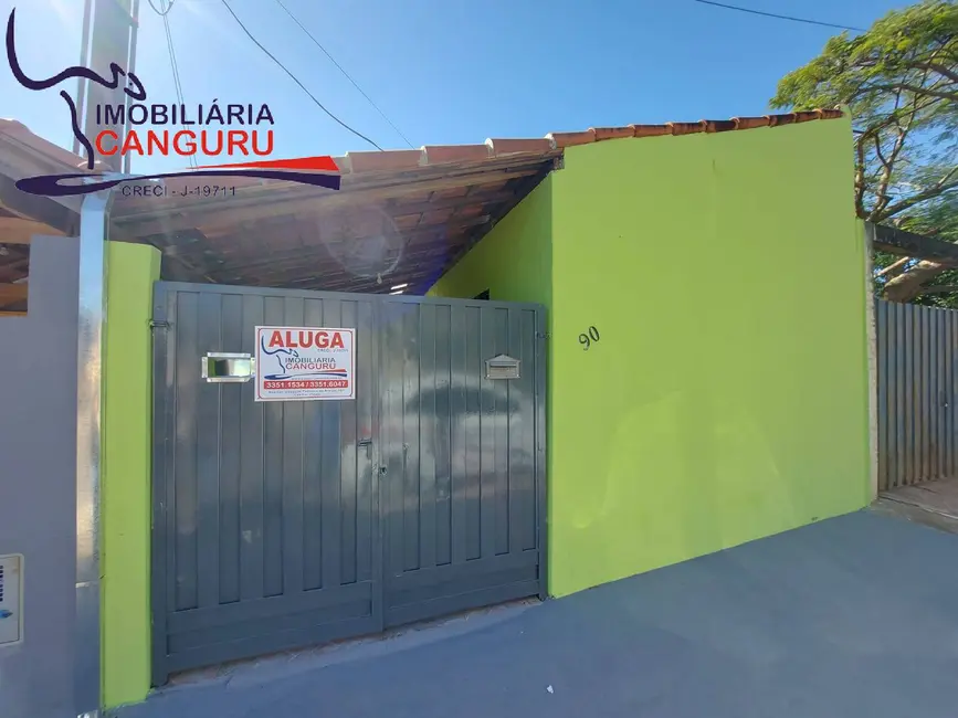 Foto 1 de Casa com 2 quartos para alugar em Piraju - SP