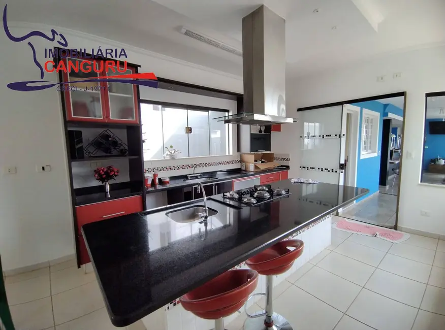 Foto 8 de Casa com 3 quartos à venda, 500m2 em Piraju - SP