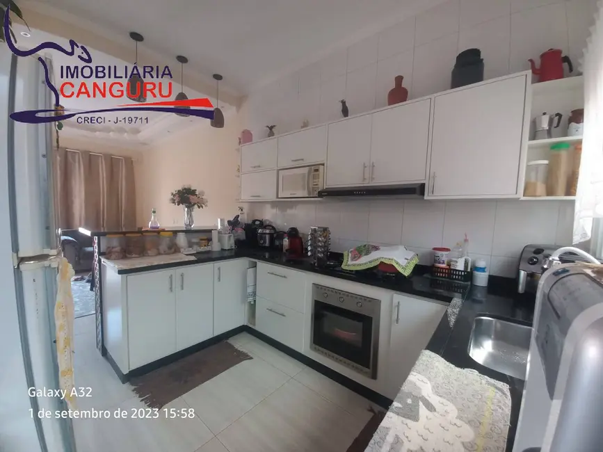 Foto 6 de Casa com 2 quartos à venda, 160m2 em Piraju - SP