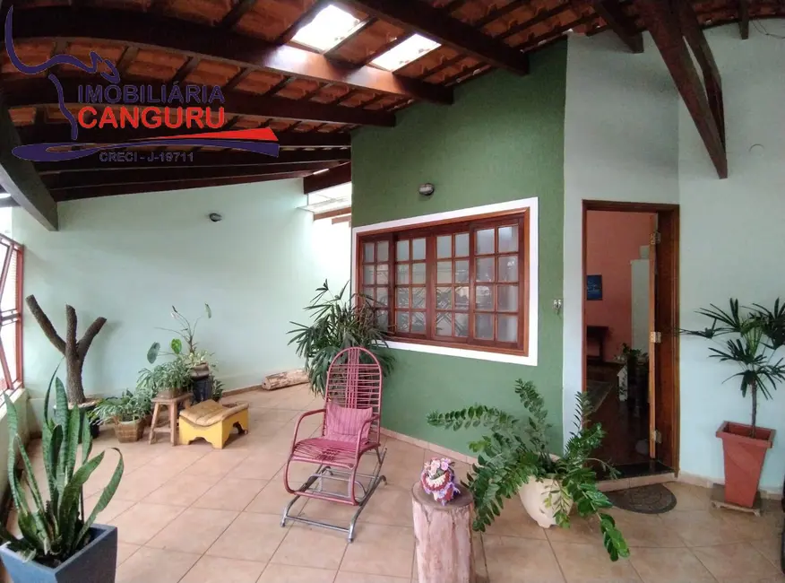 Foto 4 de Casa com 3 quartos à venda, 275m2 em Piraju - SP