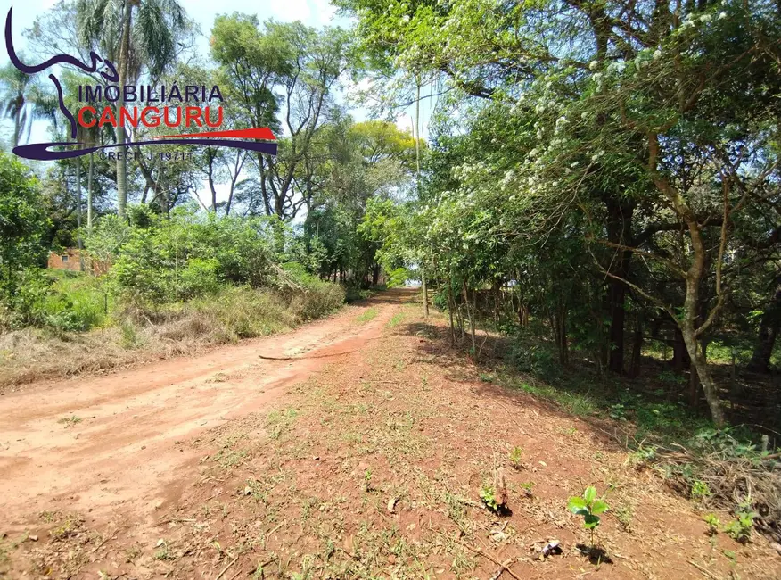 Chácara à venda, 1000m2 em Cerqueira Cesar - SP - imagem 8 Foto 8 de Chácara à venda, 1000m2 em Cerqueira Cesar - SP