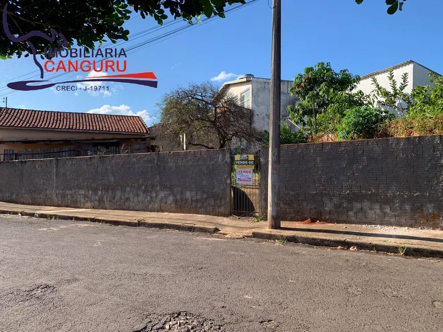 Foto 1 de Terreno / Lote à venda, 150m2 em Piraju - SP