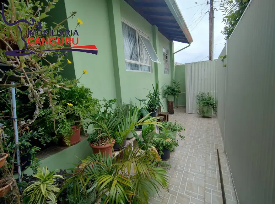 Foto 3 de Casa com 3 quartos à venda, 194m2 em Piraju - SP