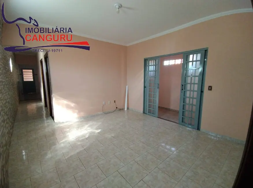 Foto 4 de Casa com 2 quartos à venda, 138m2 em Piraju - SP