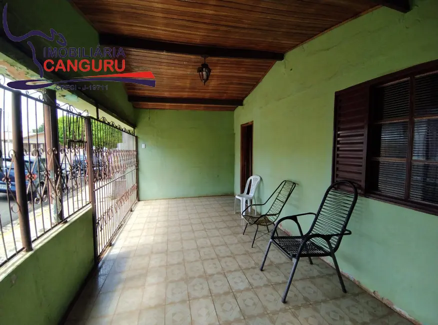 Foto 3 de Casa com 4 quartos à venda em Piraju - SP