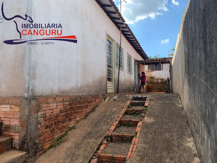 Foto 3 de Casa com 4 quartos à venda, 286m2 em Piraju - SP