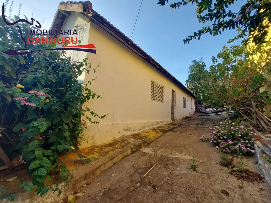 Foto 2 de Casa com 2 quartos à venda, 500m2 em Piraju - SP