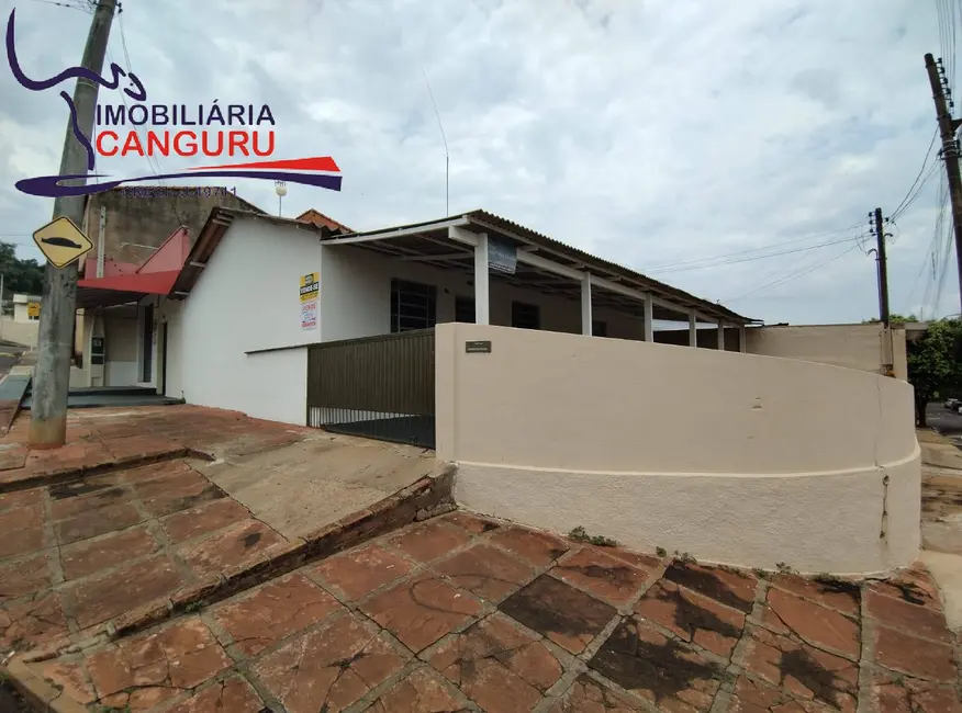 Foto 1 de Casa com 3 quartos à venda em Piraju - SP