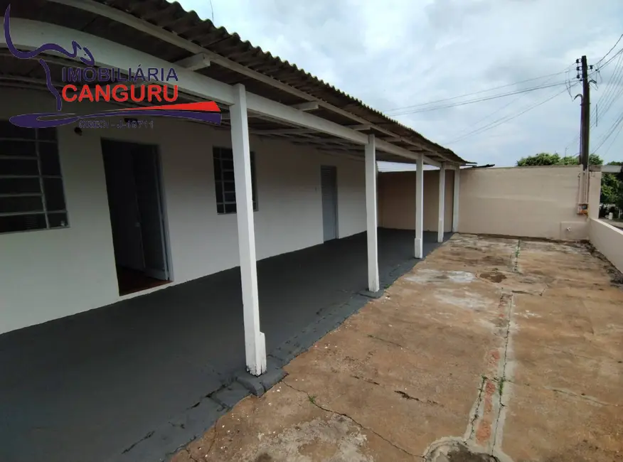 Foto 2 de Casa com 3 quartos à venda em Piraju - SP