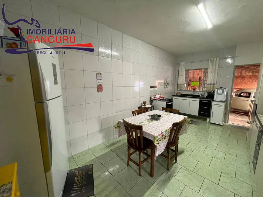 Foto 6 de Casa com 4 quartos à venda, 250m2 em Piraju - SP