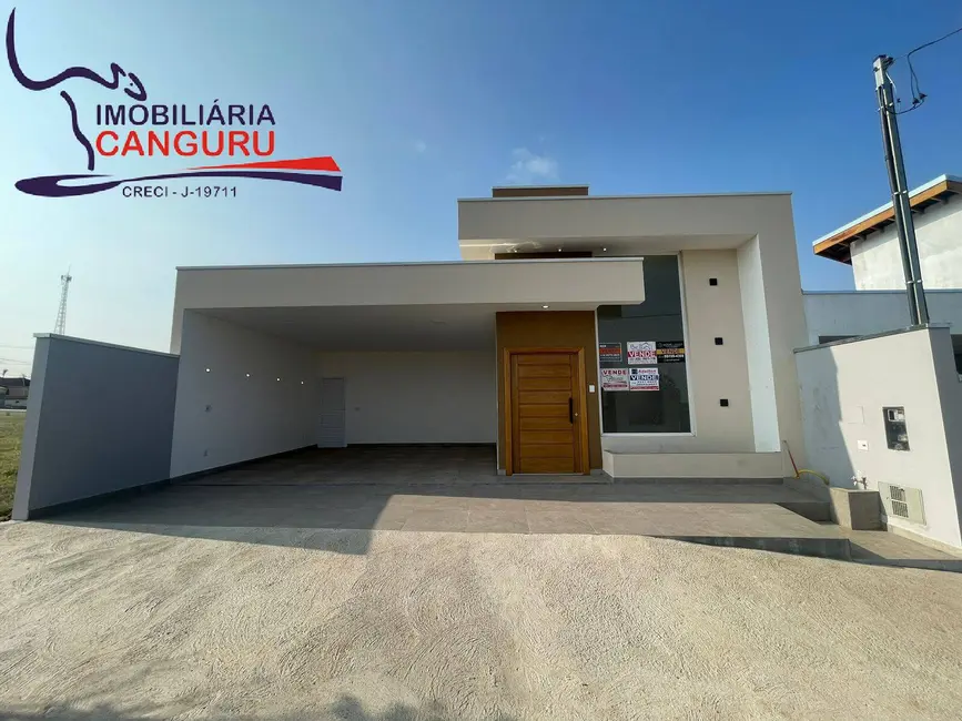 Foto 1 de Casa com 3 quartos à venda, 250m2 em Piraju - SP