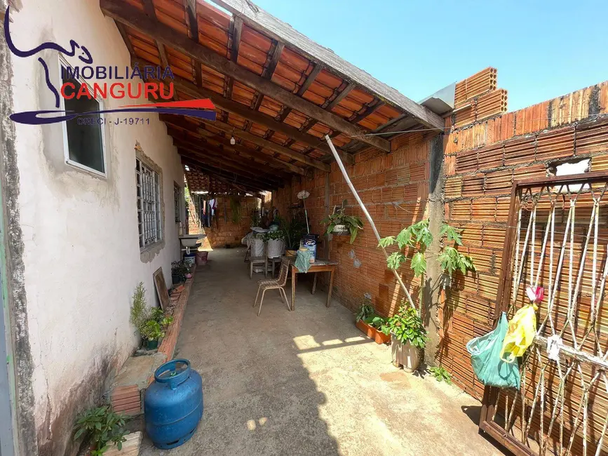 Foto 3 de Casa com 3 quartos à venda, 300m2 em Piraju - SP