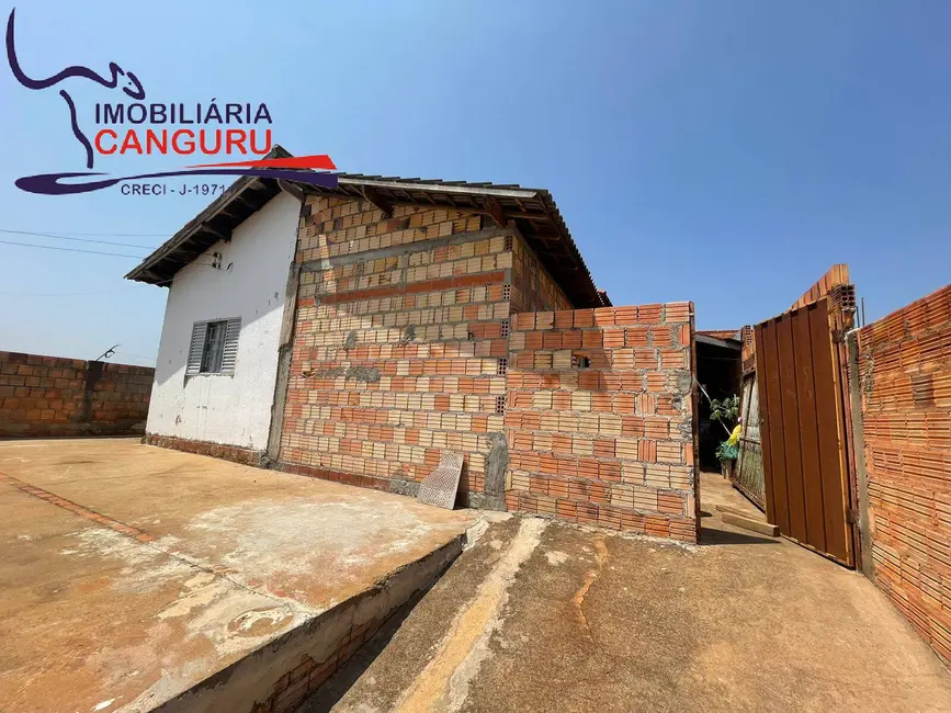 Foto 2 de Casa com 3 quartos à venda, 300m2 em Piraju - SP