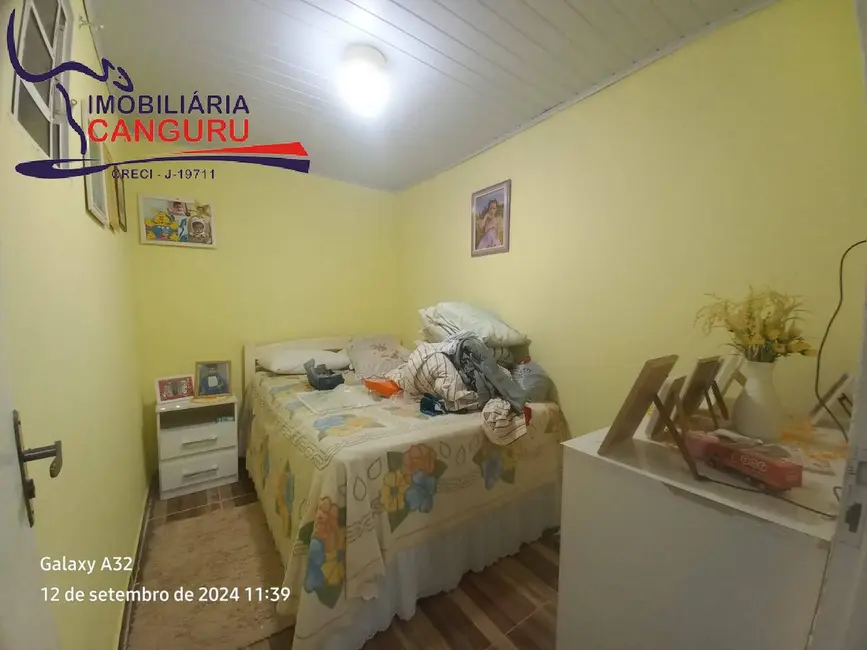 Foto 9 de Casa com 4 quartos à venda, 220m2 em Sarutaia - SP