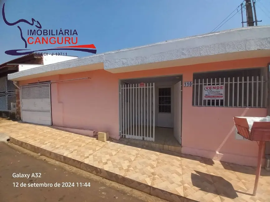 Foto 2 de Casa com 4 quartos à venda, 220m2 em Sarutaia - SP