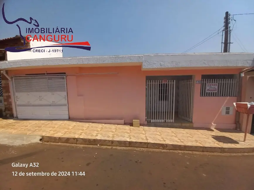 Foto 1 de Casa com 4 quartos à venda, 220m2 em Sarutaia - SP