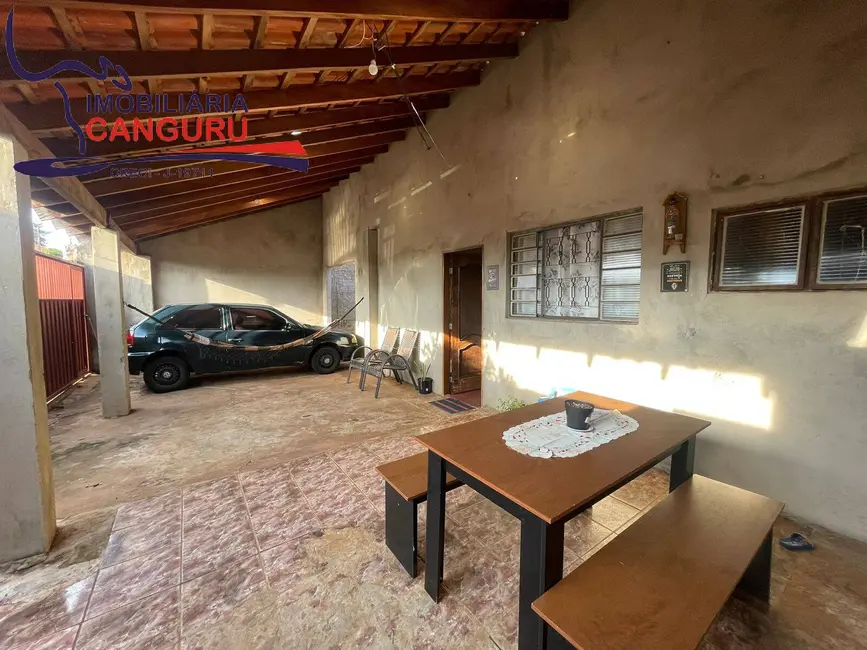 Foto 3 de Casa com 3 quartos à venda em Piraju - SP