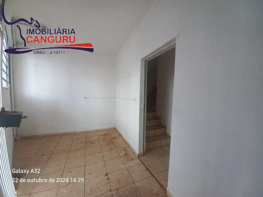 Foto 3 de Casa com 3 quartos para alugar em Piraju - SP