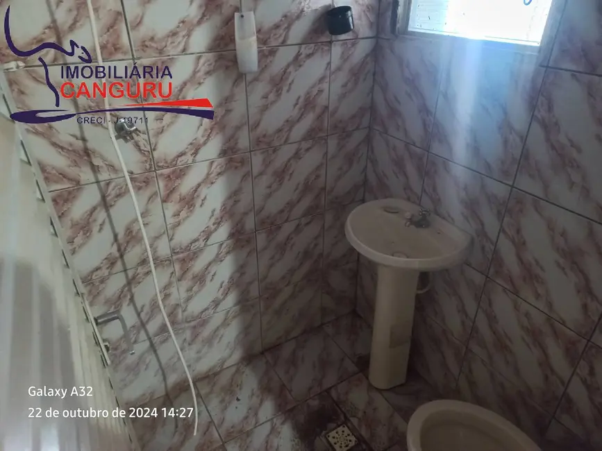 Foto 6 de Casa com 3 quartos para alugar em Piraju - SP