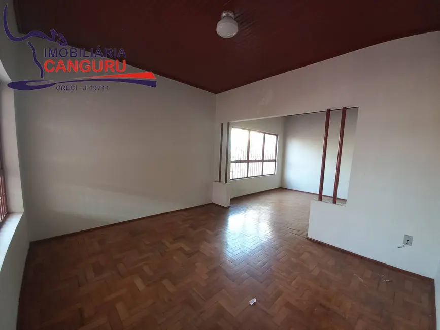 Foto 5 de Casa com 3 quartos à venda, 196m2 em Piraju - SP