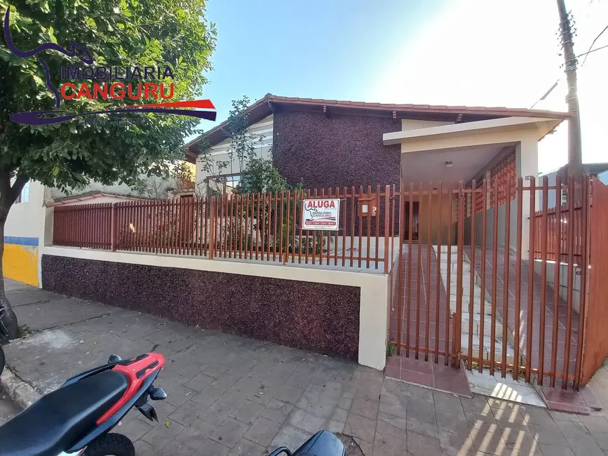 Foto 2 de Casa com 3 quartos à venda, 196m2 em Piraju - SP