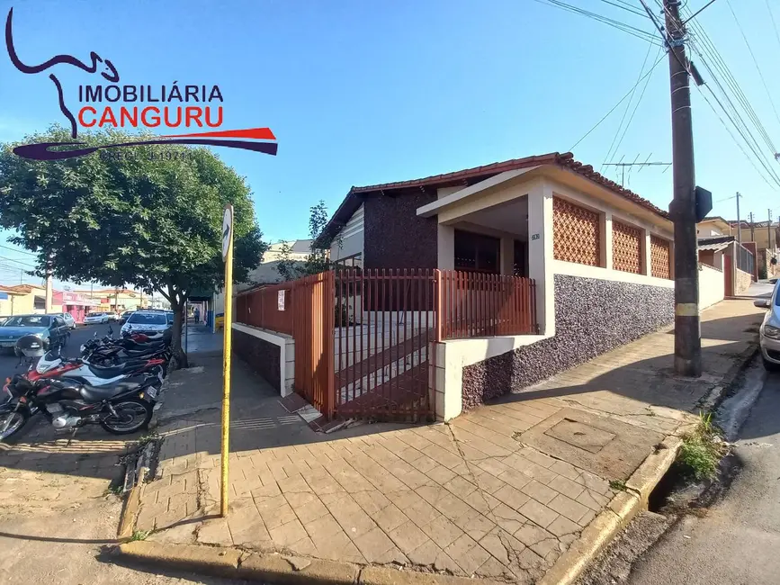 Foto 1 de Casa com 3 quartos à venda, 196m2 em Piraju - SP