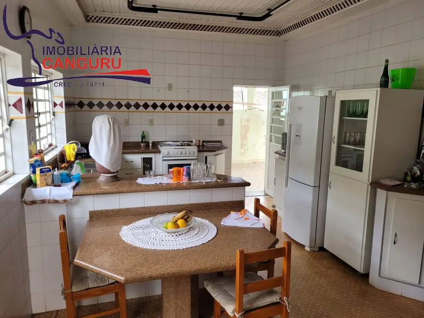 Foto 6 de Casa com 3 quartos à venda, 332m2 em Centro, Piraju - SP