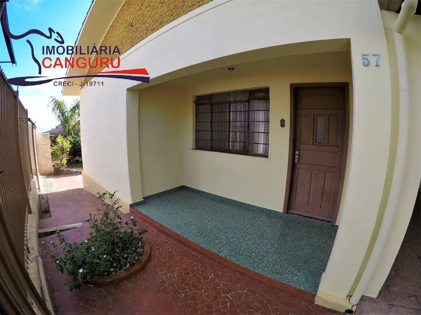 Foto 2 de Casa com 3 quartos à venda, 195m2 em Piraju - SP