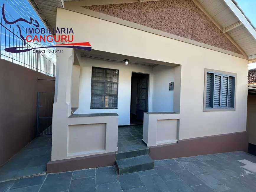 Foto 3 de Casa com 3 quartos para alugar em Piraju - SP