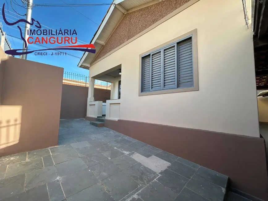Foto 4 de Casa com 3 quartos para alugar em Piraju - SP