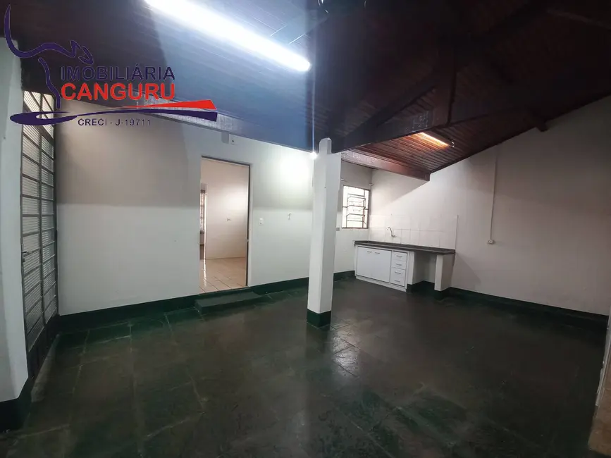 Foto 8 de Casa com 3 quartos para alugar em Piraju - SP