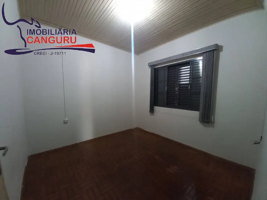 Foto 6 de Casa com 3 quartos para alugar em Piraju - SP