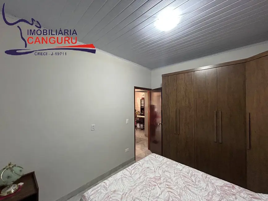 Foto 9 de Casa com 2 quartos à venda, 200m2 em Piraju - SP