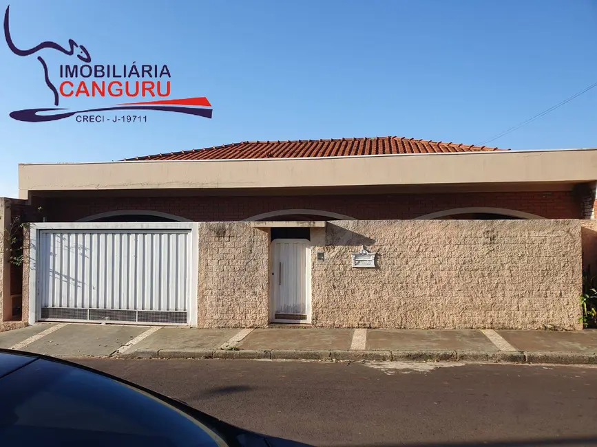 Foto 1 de Casa com 5 quartos à venda, 275m2 em Piraju - SP