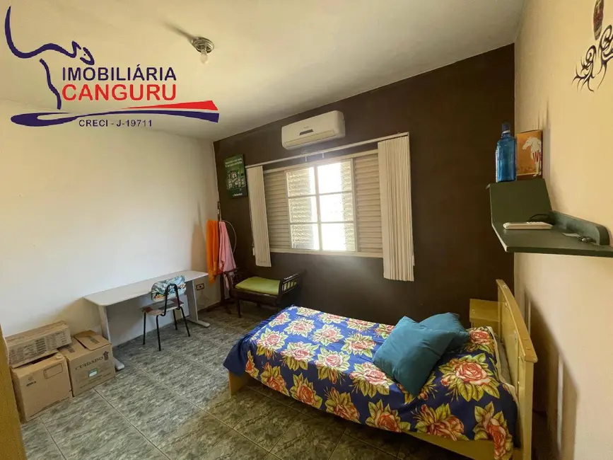 Foto 6 de Casa com 3 quartos à venda em Piraju - SP