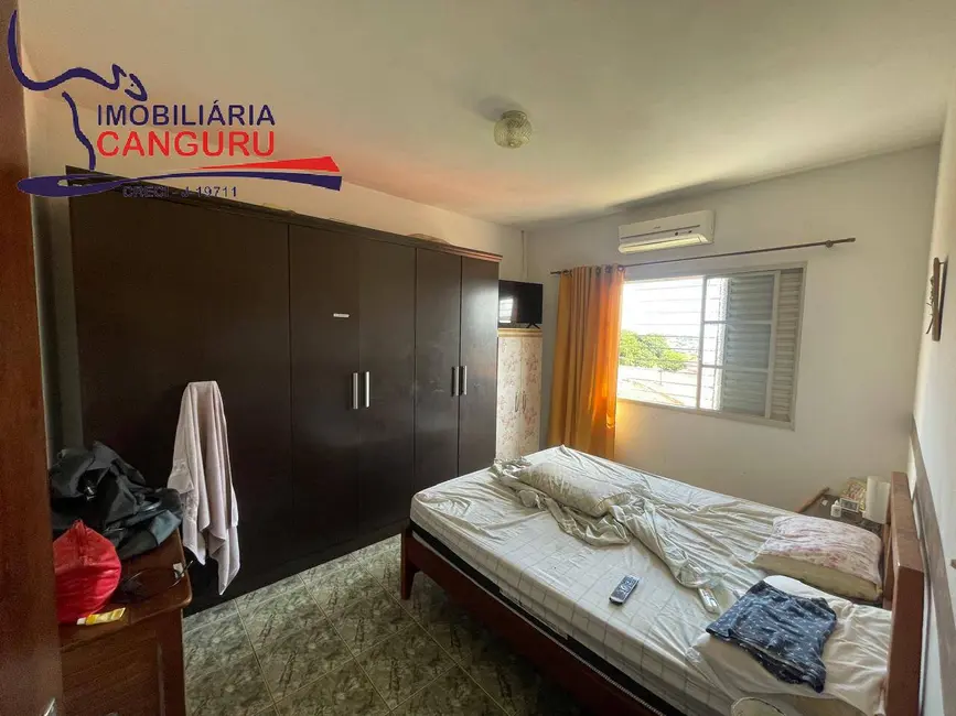 Foto 7 de Casa com 3 quartos à venda em Piraju - SP