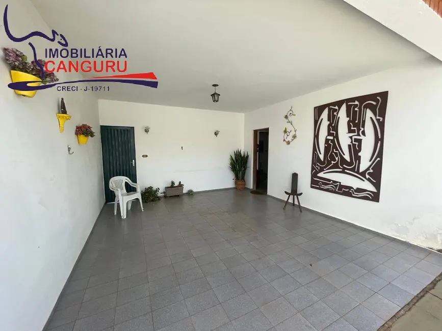 Foto 3 de Casa com 3 quartos à venda em Piraju - SP