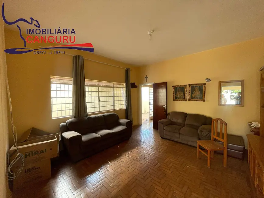 Foto 4 de Casa com 4 quartos à venda, 825m2 em Centro, Piraju - SP