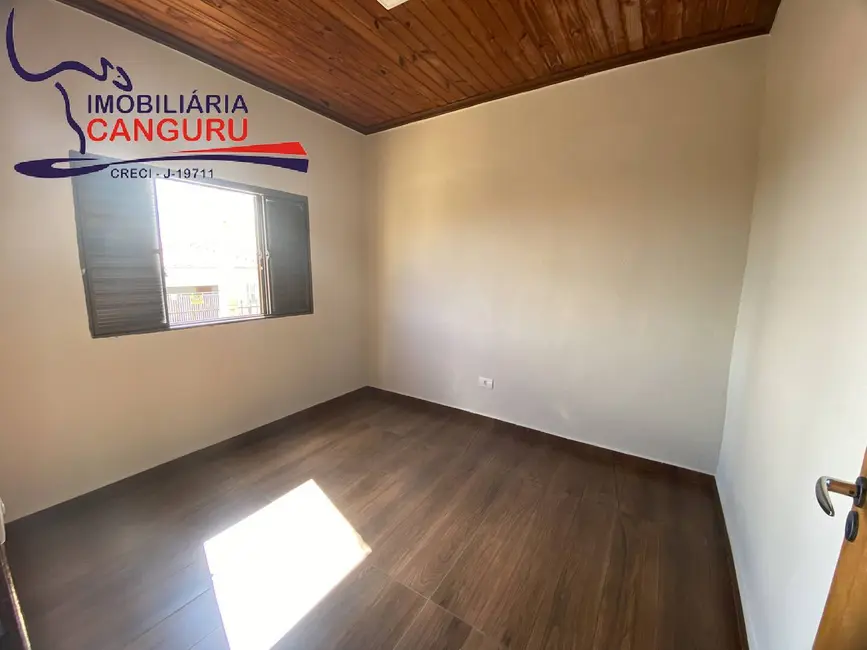 Foto 6 de Casa com 3 quartos para alugar em Piraju - SP