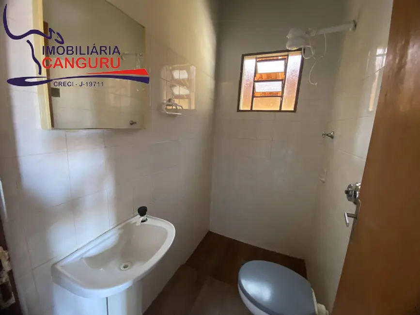 Foto 8 de Casa com 3 quartos para alugar em Piraju - SP