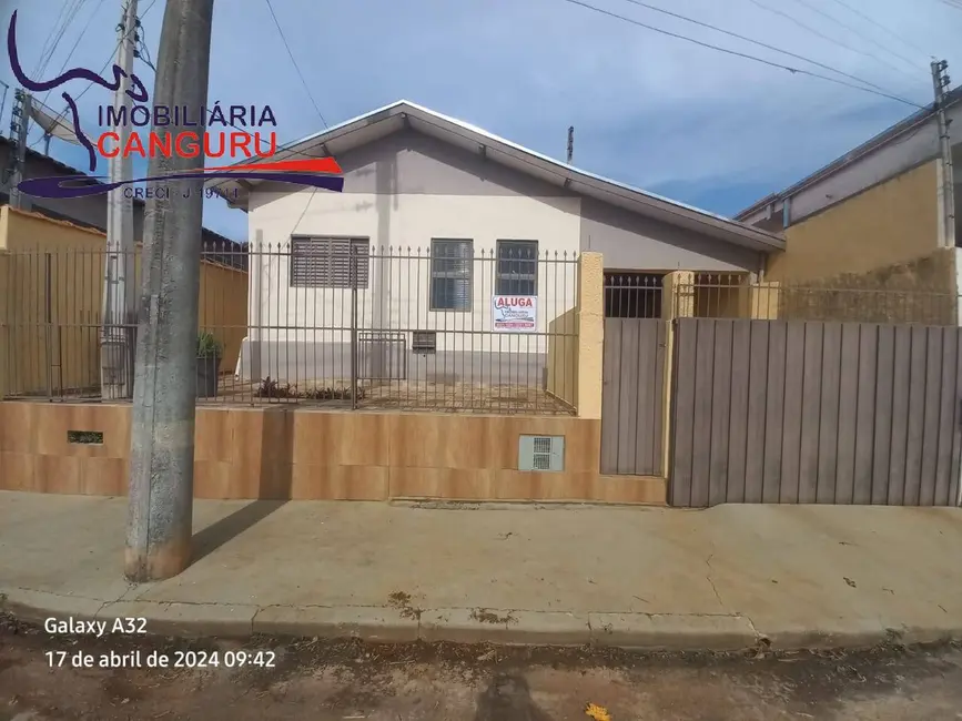 Foto 1 de Casa com 3 quartos para alugar em Piraju - SP