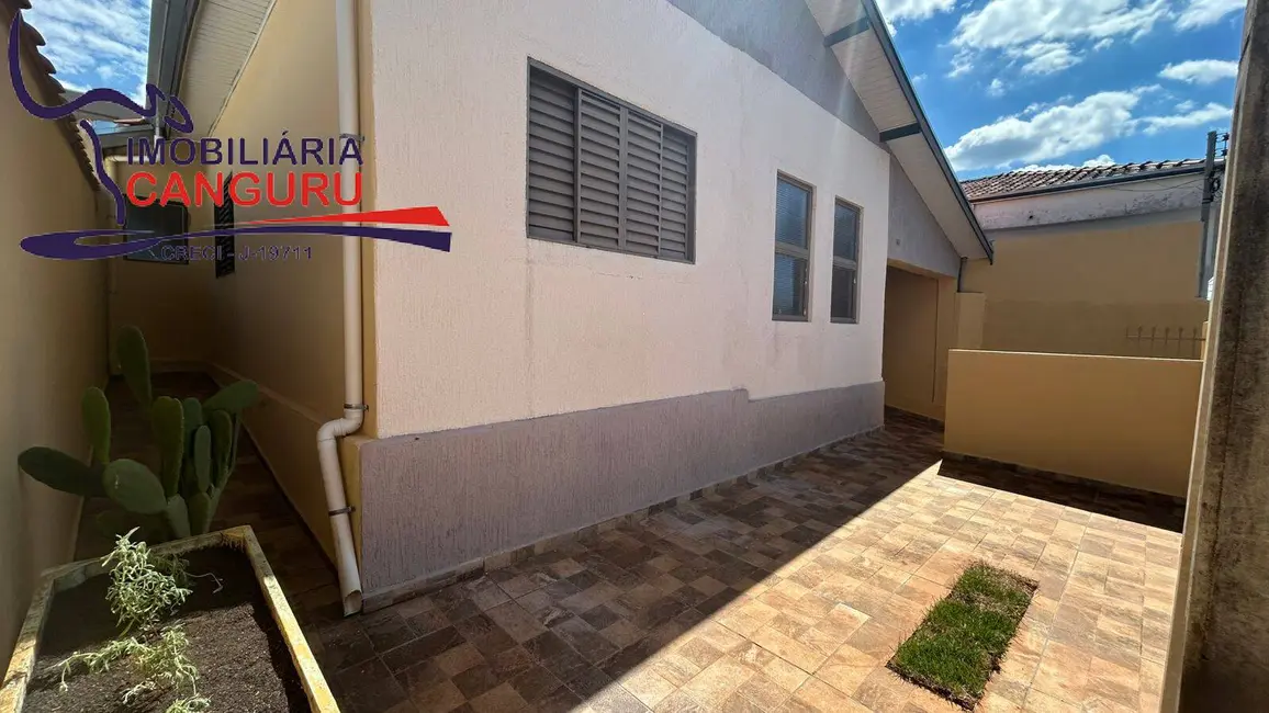 Foto 2 de Casa com 3 quartos para alugar em Piraju - SP