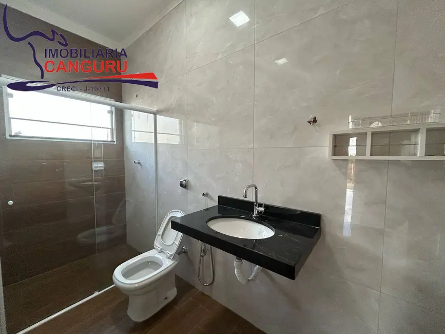 Foto 9 de Casa com 2 quartos à venda em Piraju - SP