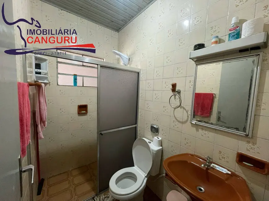 Foto 6 de Casa com 3 quartos à venda, 260m2 em Piraju - SP