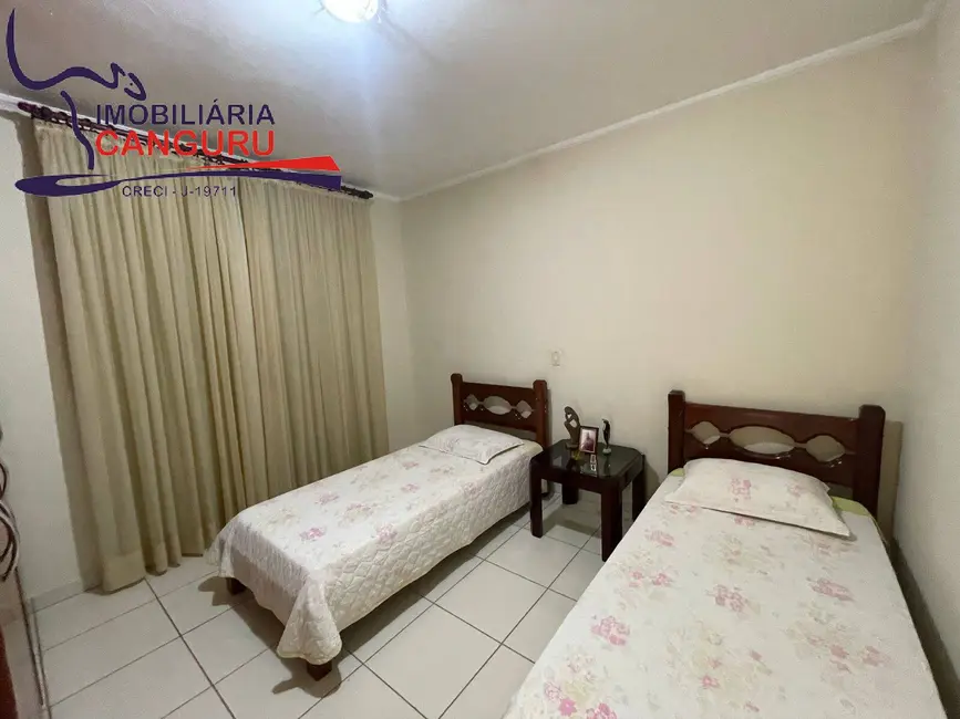 Foto 9 de Casa com 3 quartos à venda, 324m2 em Piraju - SP