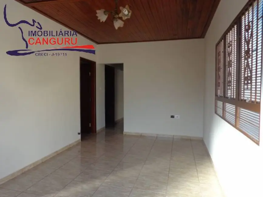 Foto 9 de Casa com 3 quartos à venda, 400m2 em Piraju - SP